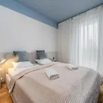Skyline View Apartment, Metropolis, Parking & Balcony Apartmán Bratislava